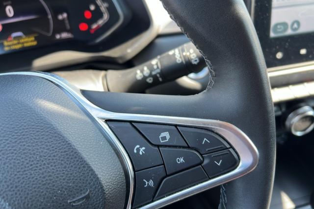 Renault Captur image 9