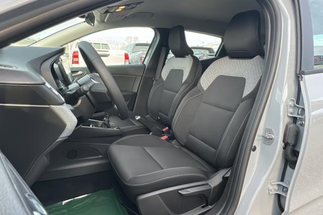 Renault Clio image 8