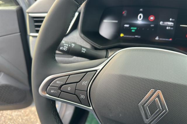 Renault Clio image 9