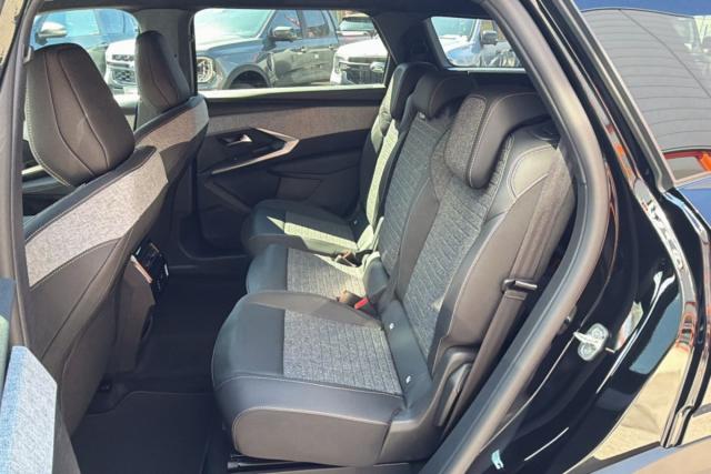 Peugeot 5008 image 6
