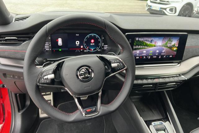 Skoda Octavia image 1