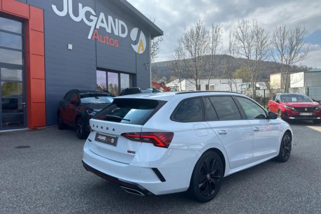 Skoda Octavia image 4