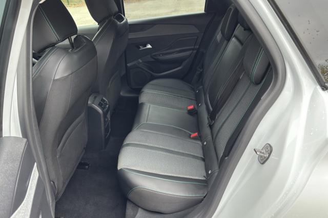 Peugeot 308 image 2