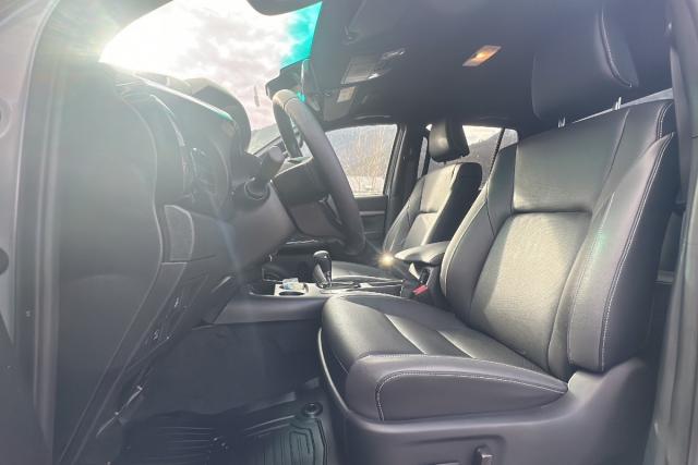 Toyota Hilux image 6