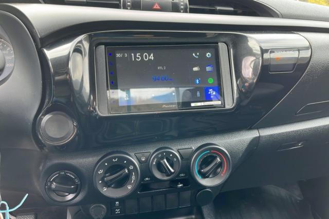 Toyota Hilux image 6