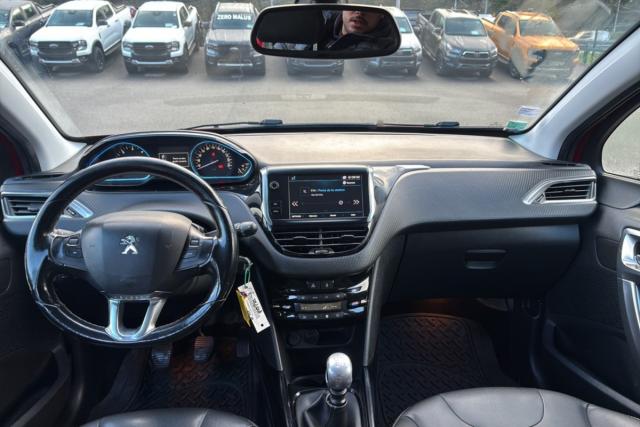 Peugeot 2008 image 5
