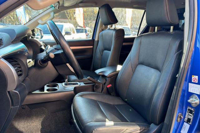 Toyota Hilux image 5