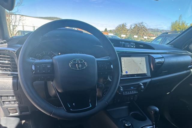 Toyota Hilux image 7