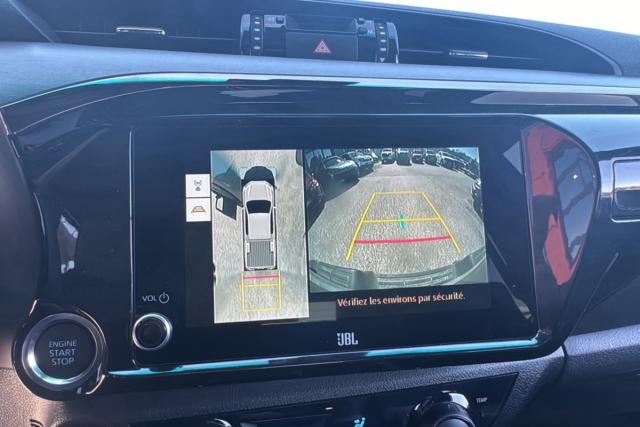 Toyota Hilux image 9