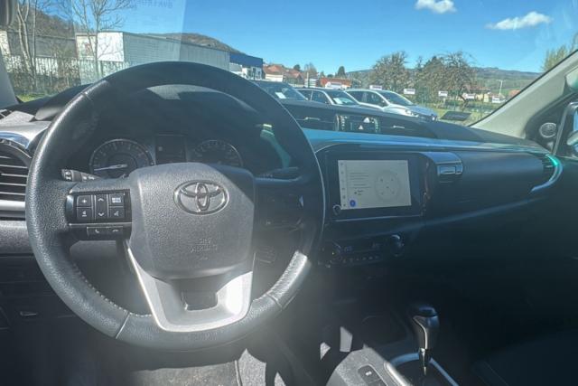 Toyota Hilux image 5