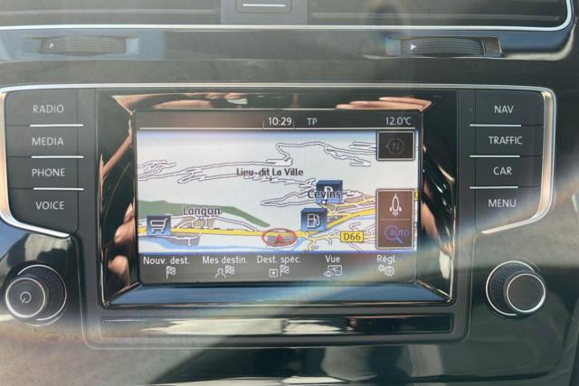 Volkswagen Golf image 2