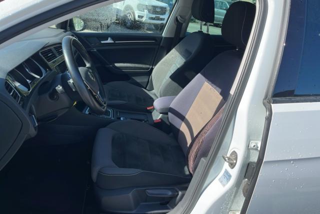 Volkswagen Golf image 7
