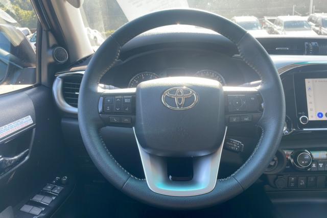 Toyota Hilux image 1