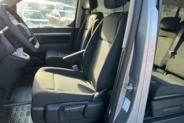 Peugeot Traveller image 2