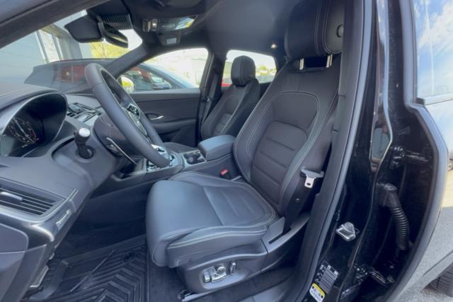 Jaguar E-Pace image 8