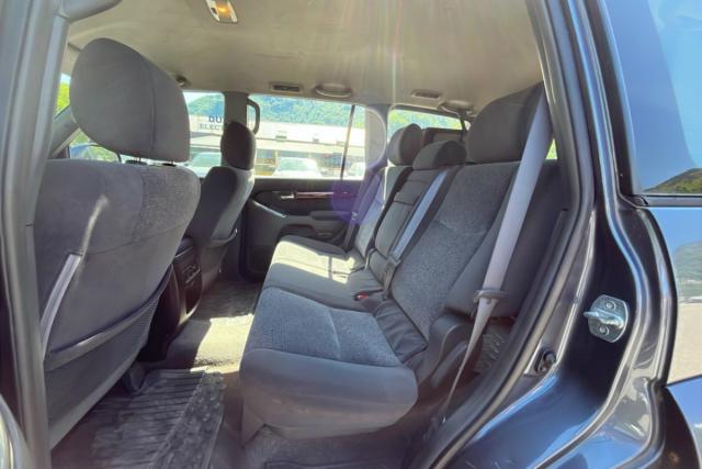 Toyota Land Cruiser image 3