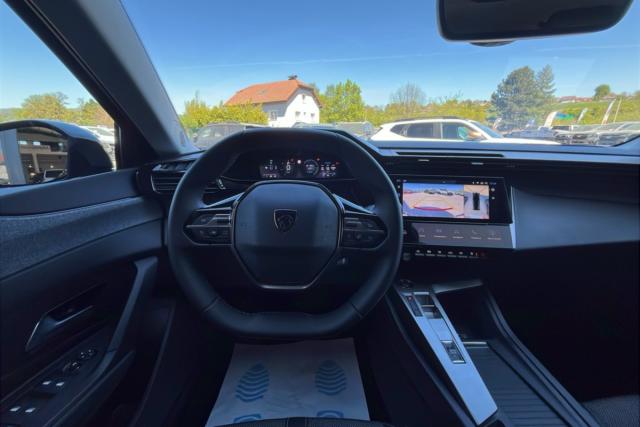 Peugeot 308 image 1