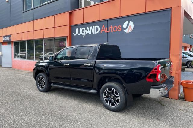 Toyota Hilux image 2