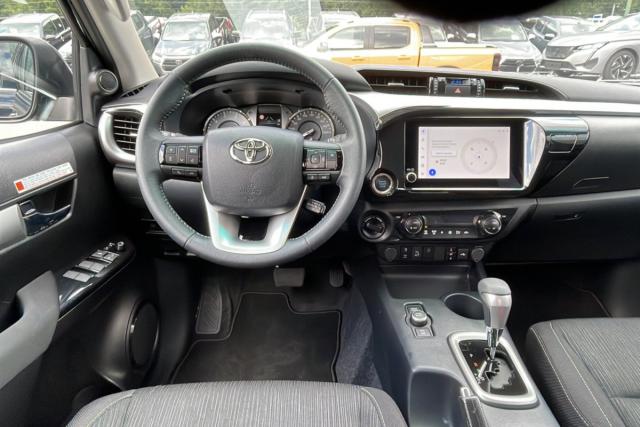 Toyota Hilux image 8