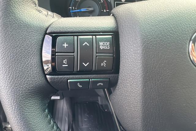 Toyota Hilux image 4