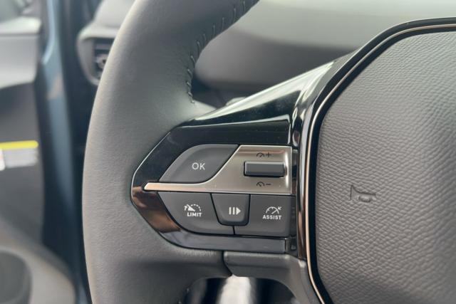 Peugeot Rifter image 9