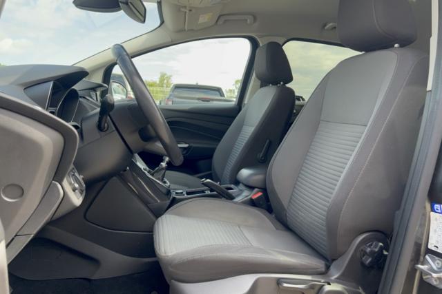 Ford C-Max image 7