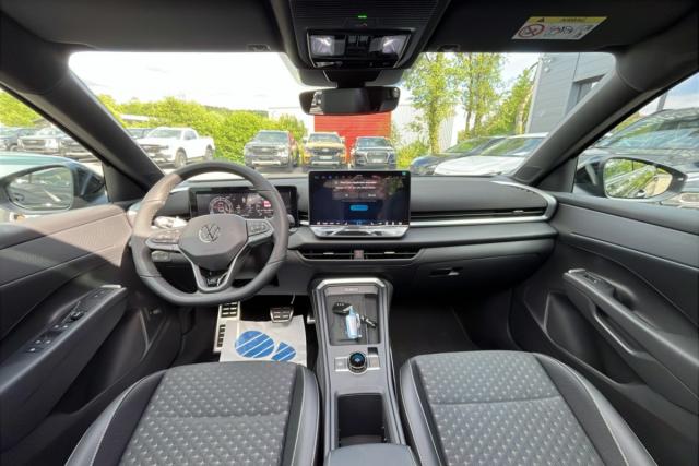 Volkswagen T-Roc image 3