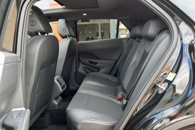 Volkswagen T-Roc image 5