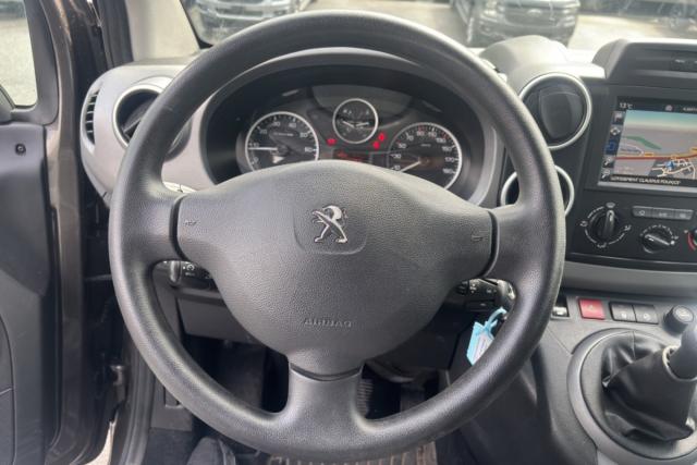 Peugeot Partner image 1