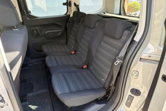 Opel Combo image 9
