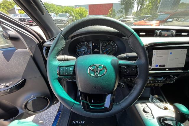 Toyota Hilux image 1