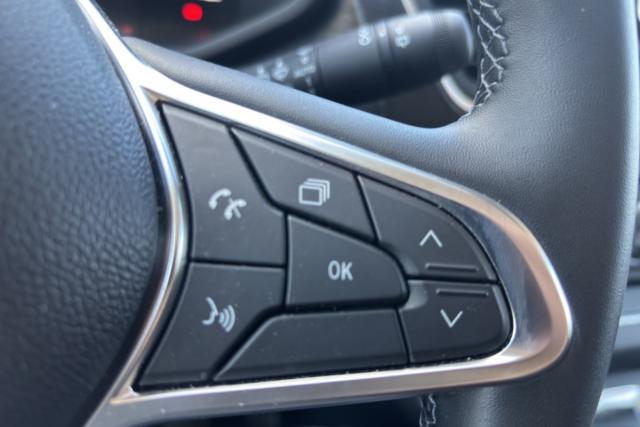 Nissan Primastar image 8