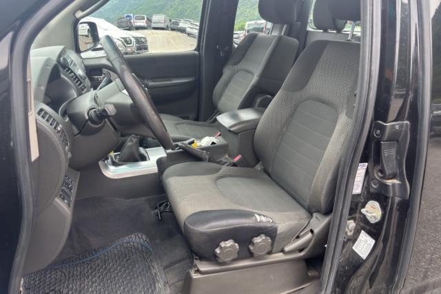 Nissan Navara image 4