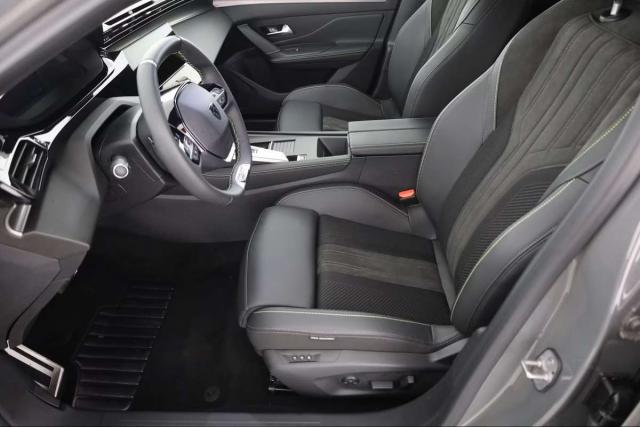 Peugeot 408 image 7