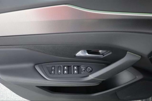 Peugeot 408 image 4