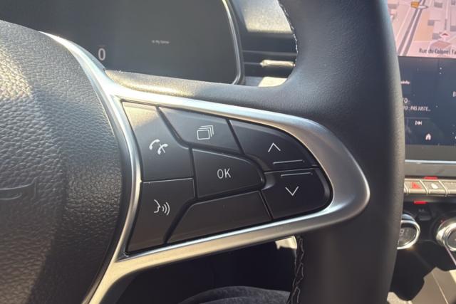 Renault Clio image 2