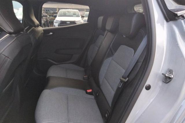 Renault Clio image 7