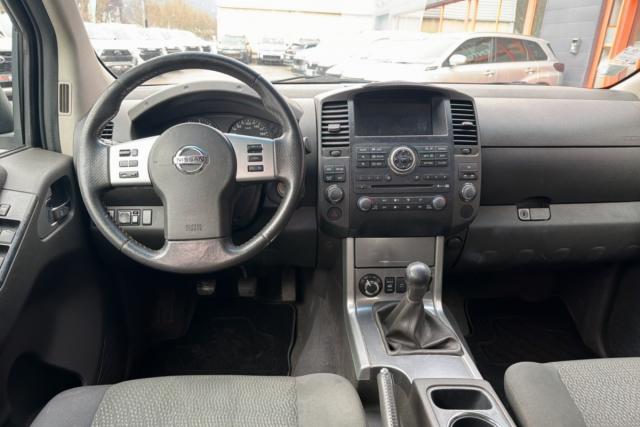 Nissan Navara image 6