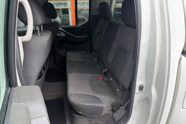 Nissan Navara image 2