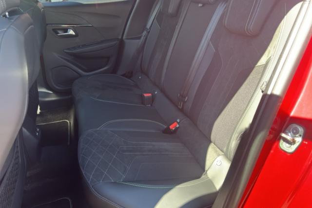 Peugeot 208 image 5