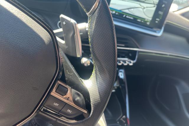 Peugeot 208 image 2