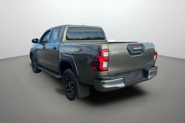 Toyota Hilux image 4