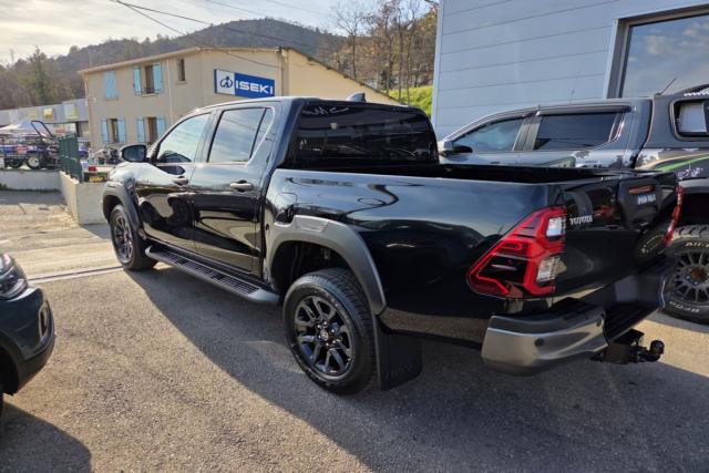Toyota Hilux image 3