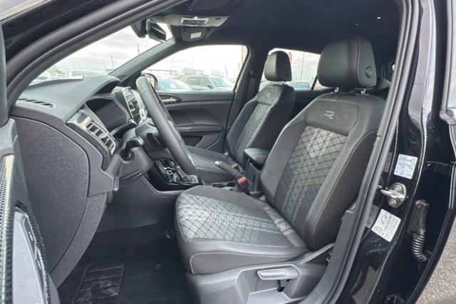 Volkswagen T-Cross image 1