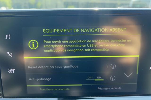 Peugeot 2008 image 9