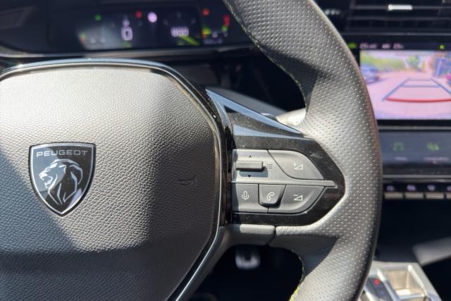 Peugeot 308 image 6