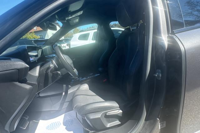 Peugeot 2008 image 9