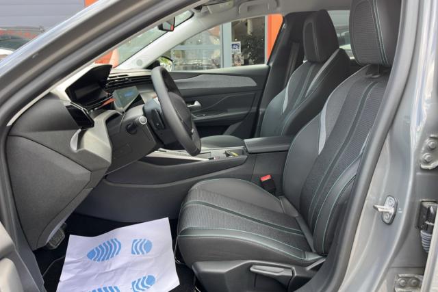 Peugeot 308 image 2