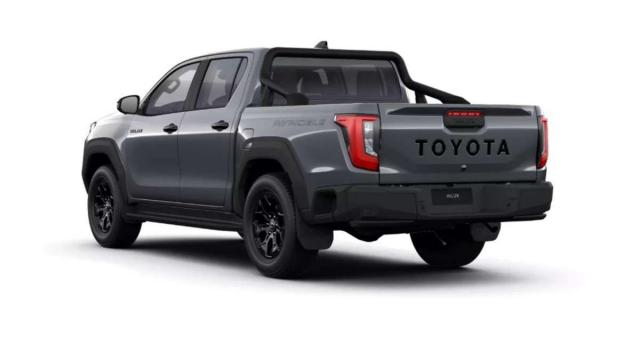 Toyota Hilux image 1