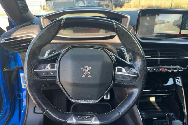 Peugeot 2008 image 9